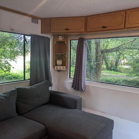 Mobile Home Situe Au Coeur Du Lac Blangy-le-Château Exterior foto