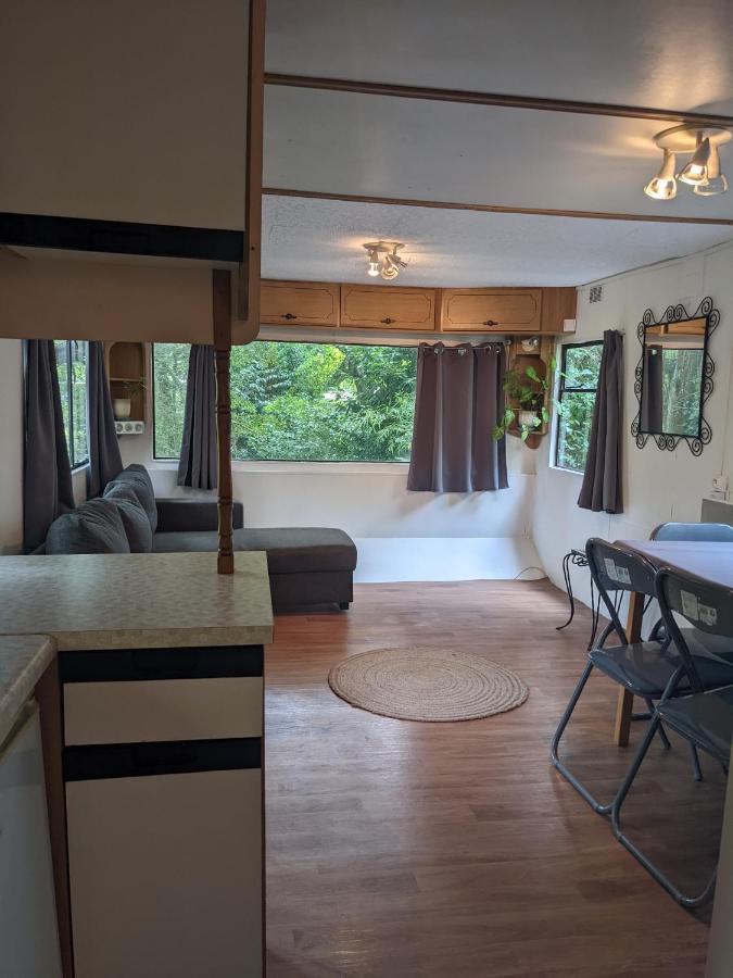 Mobile Home Situe Au Coeur Du Lac Blangy-le-Château Exterior foto