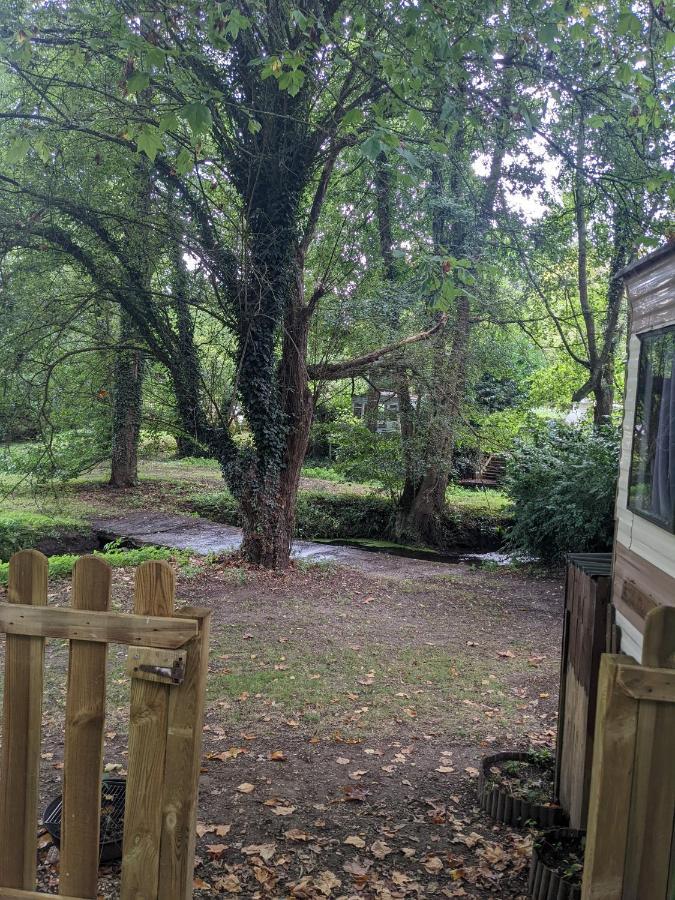 Mobile Home Situe Au Coeur Du Lac Blangy-le-Château Exterior foto
